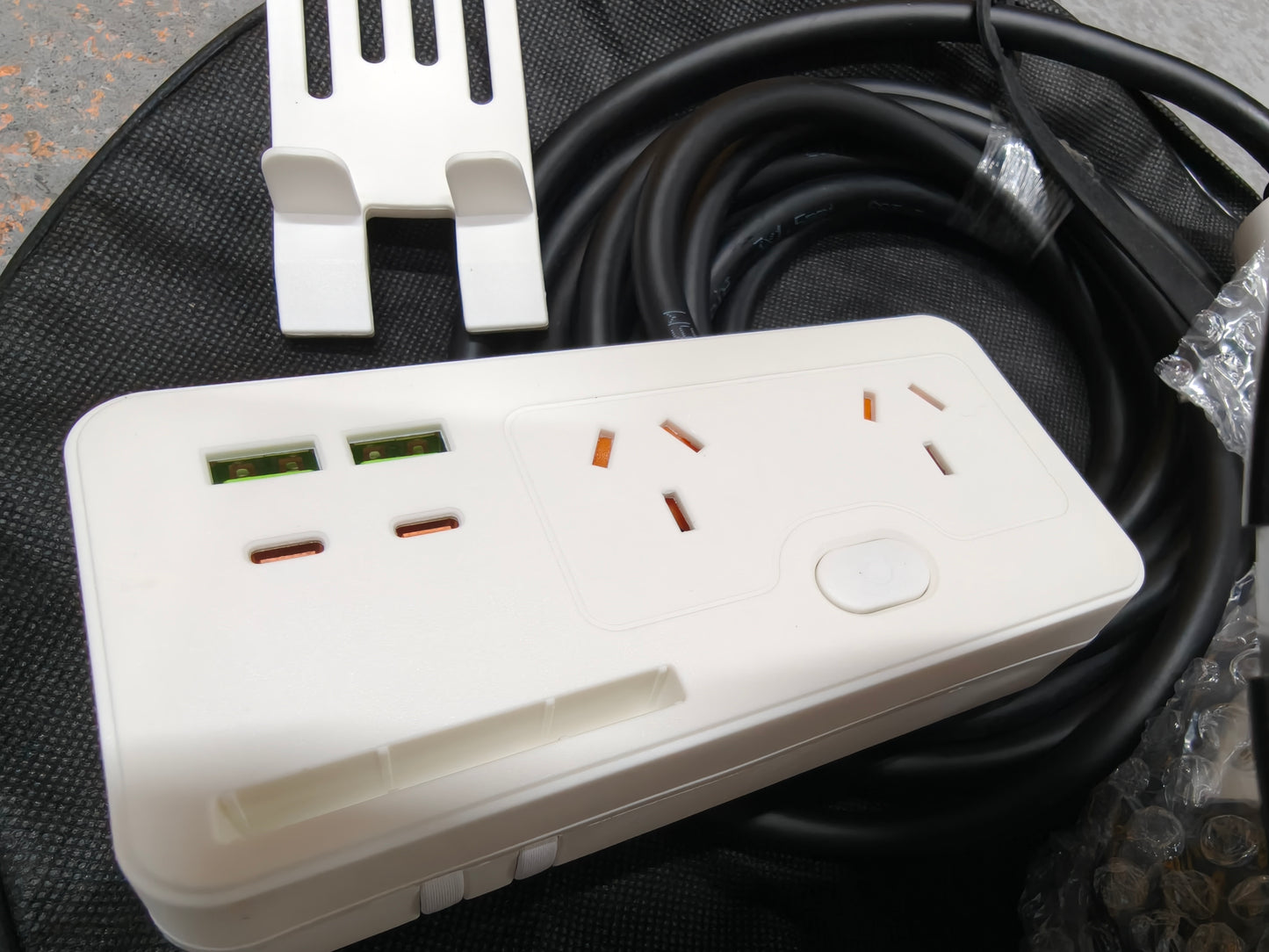 USB + C Charger EV PHEV Electric Car Camping V2L Cable 2 Power Points Electric Car UTE Suit BYD GWM VL2 Compatible Cars