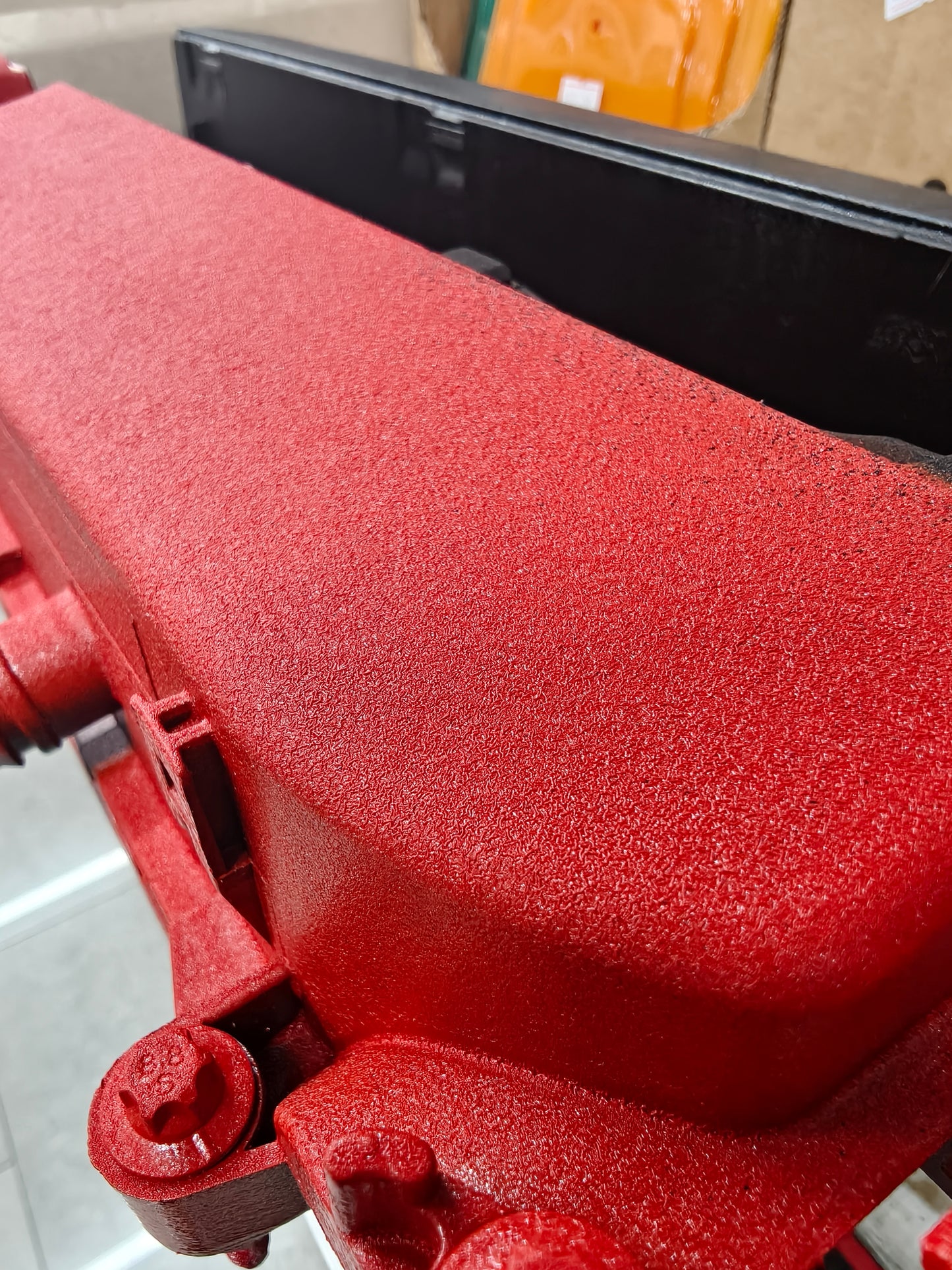 Car Rocker Cover Heat wrinkle paint - RED